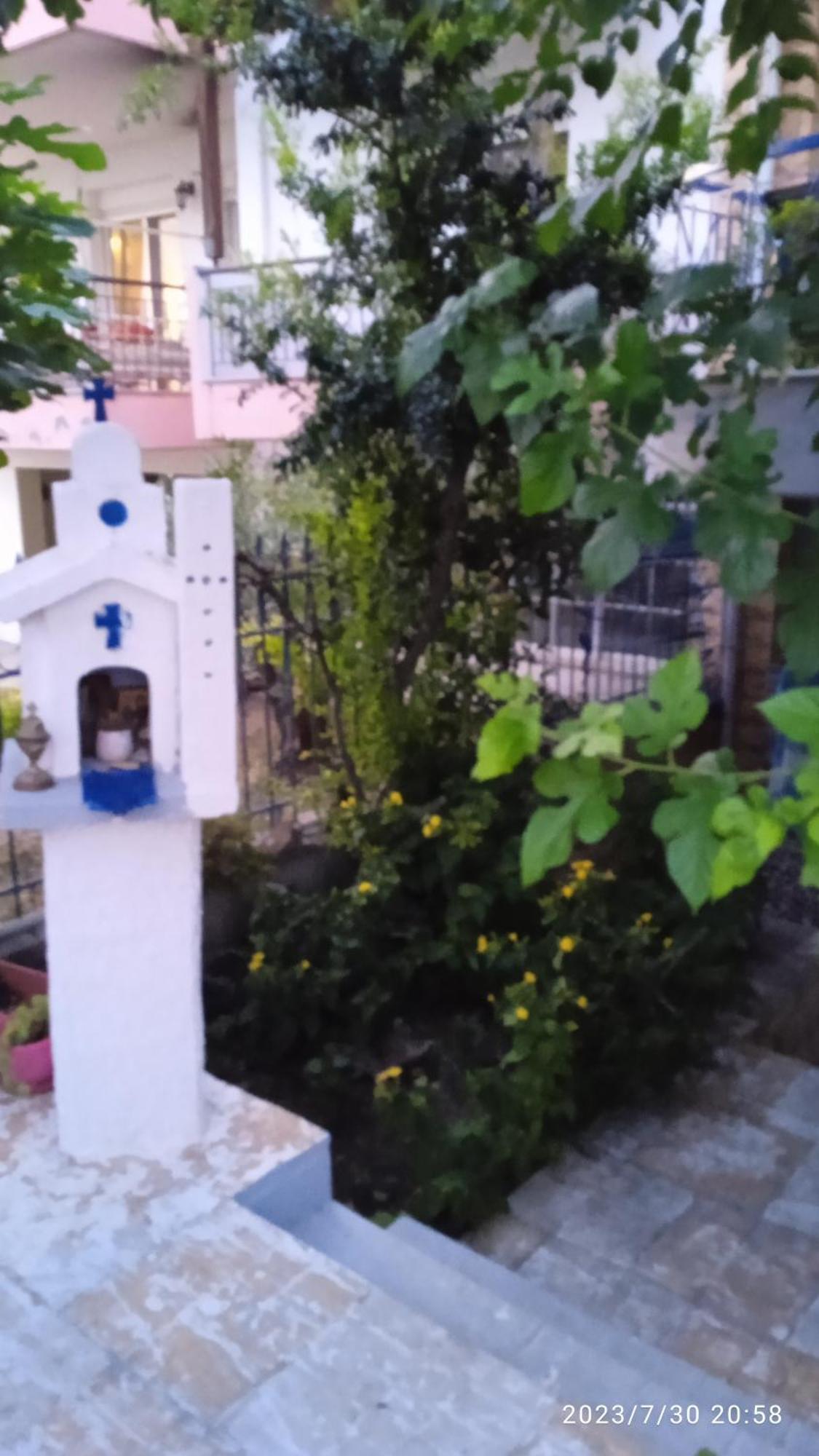 Roses Apartments Nea Michaniona Ngoại thất bức ảnh